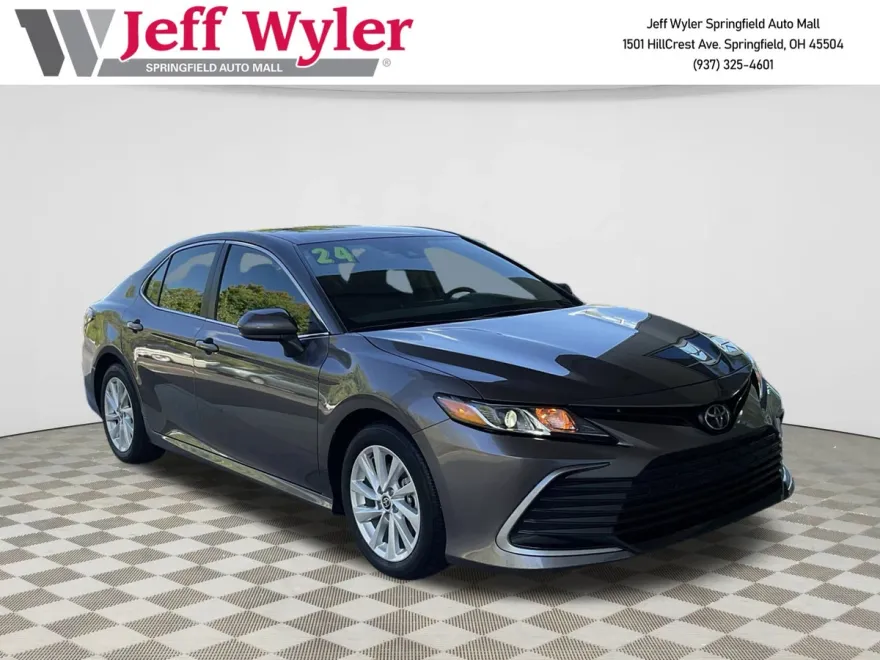 2024 Toyota Camry LE photo 1
