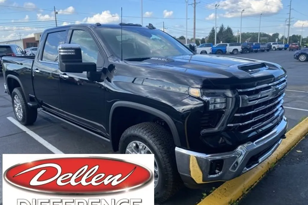 2025 Chevrolet Silverado 3500HD LTZ photo 1