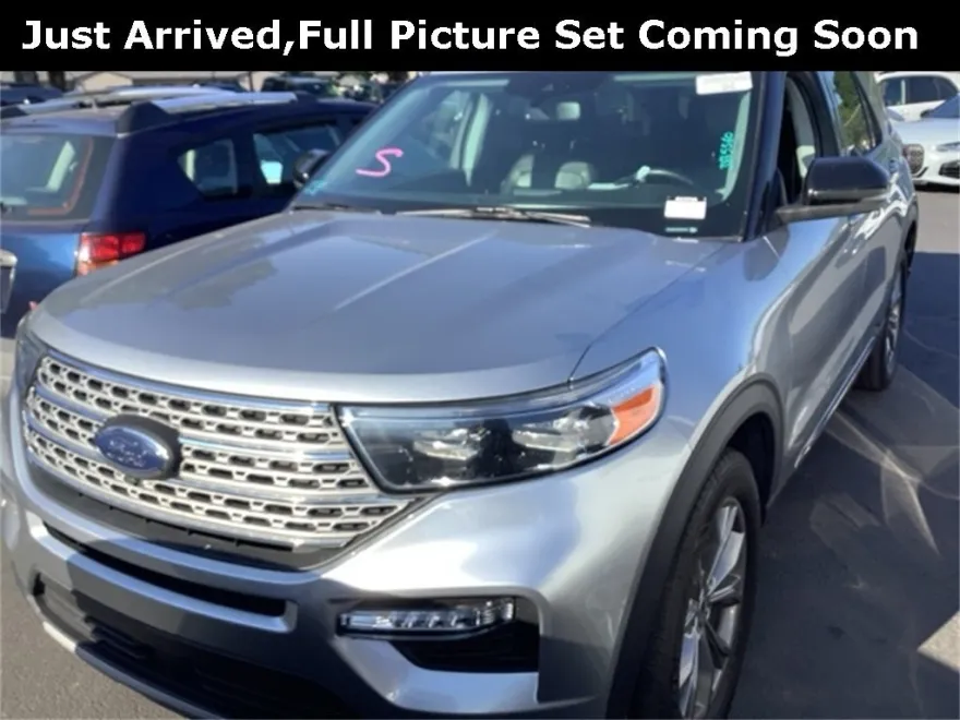 2022 Ford Explorer Limited photo 1