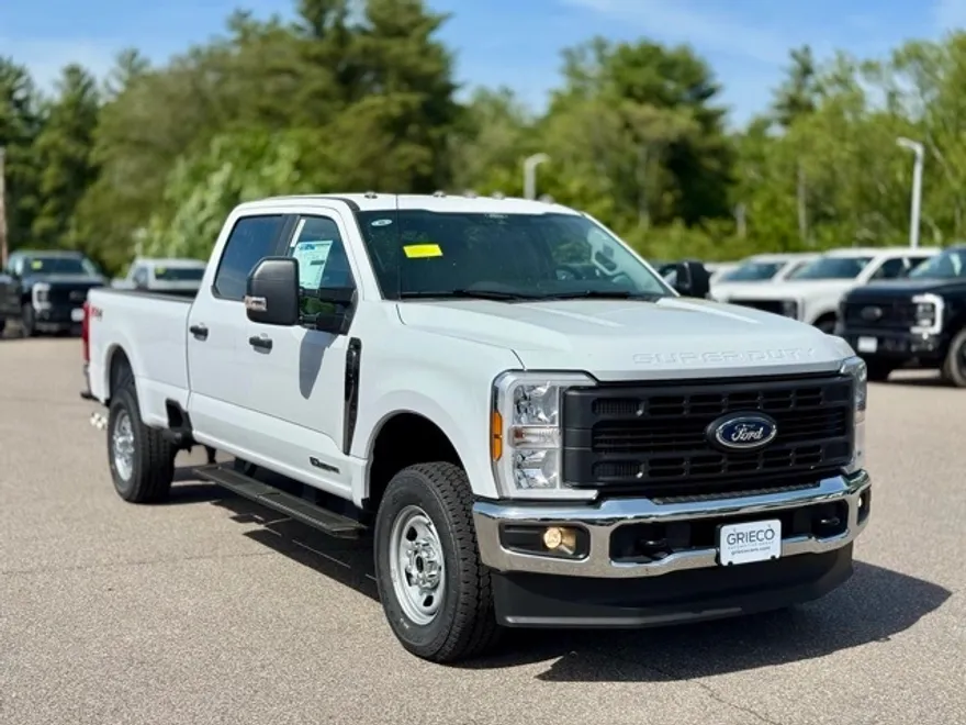 2025 Ford F-350 XL photo 1