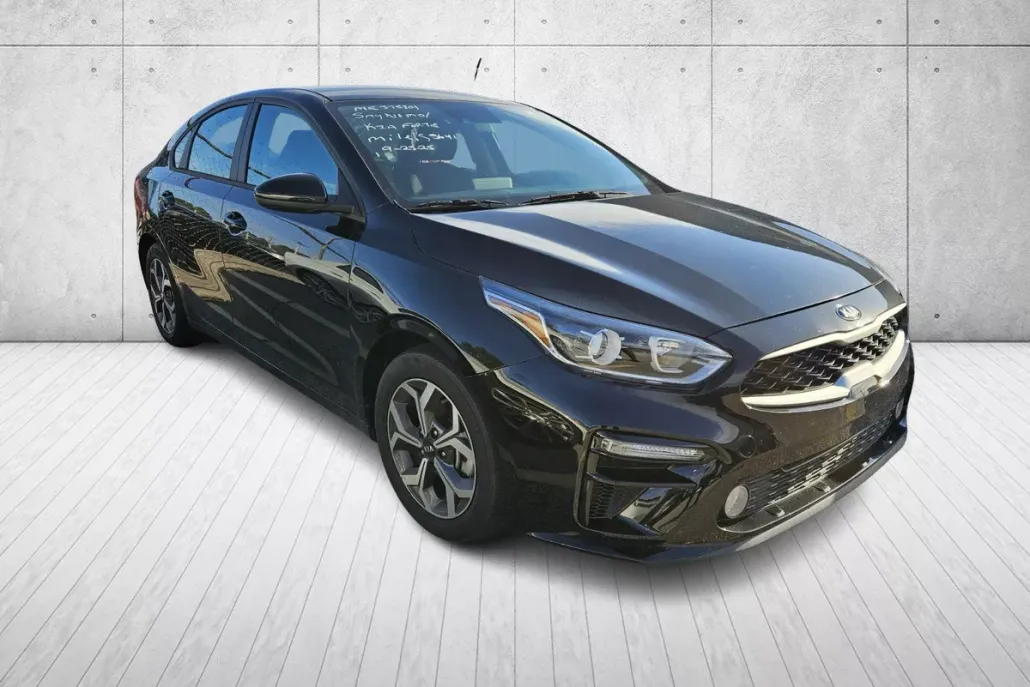 2021 Kia Forte LXS photo 1