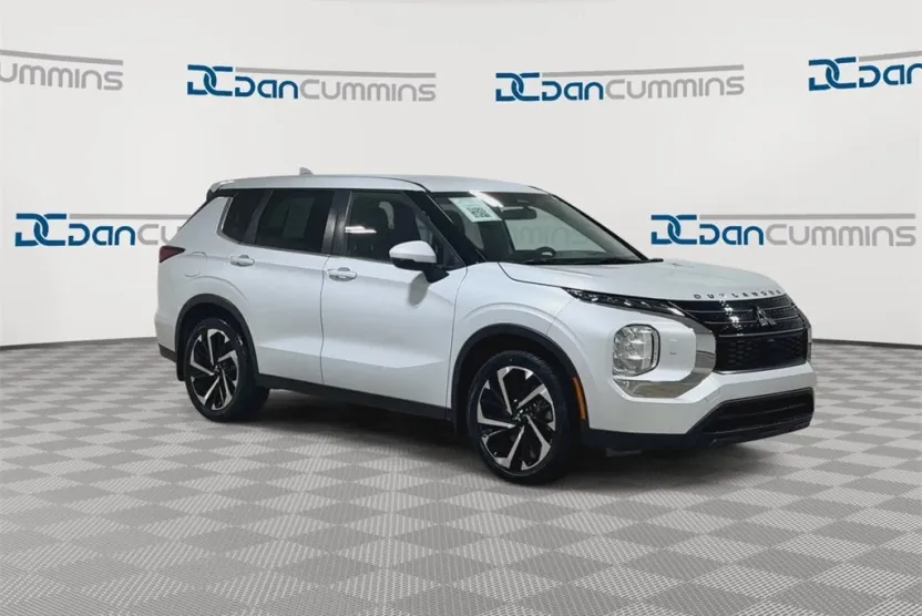 2022 Mitsubishi Outlander ES 2.5 S-AWC photo 1