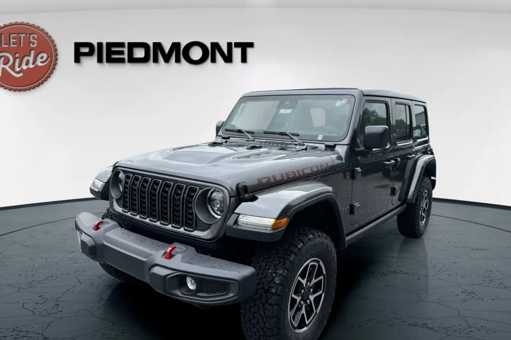 2025 Jeep Wrangler Rubicon photo 1