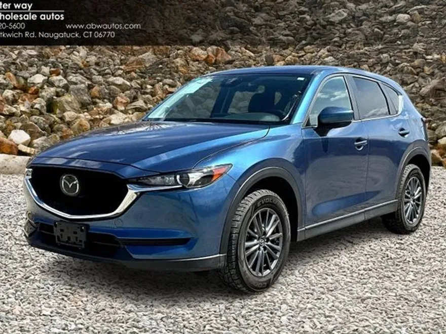 2019 Mazda CX-5 Touring photo 1