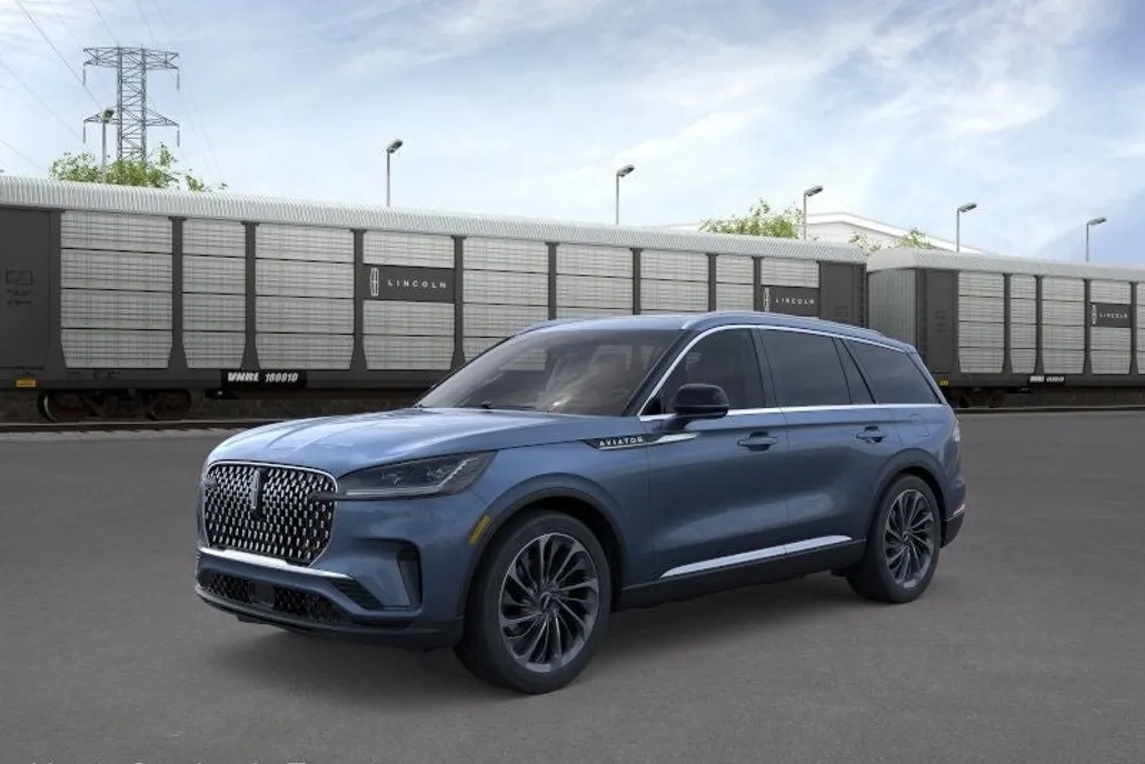 2025 Lincoln Aviator Reserve photo 1