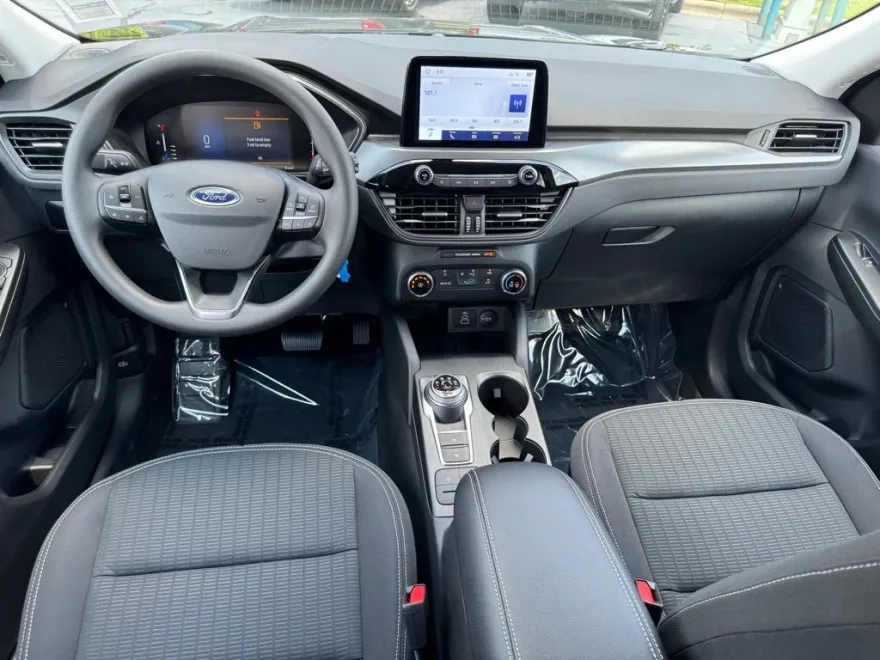2024 Ford Escape Base photo 1