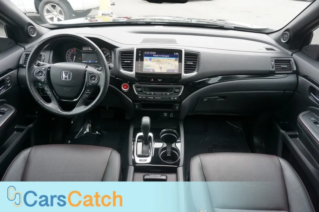 2019 Honda Ridgeline Black Edition photo 1