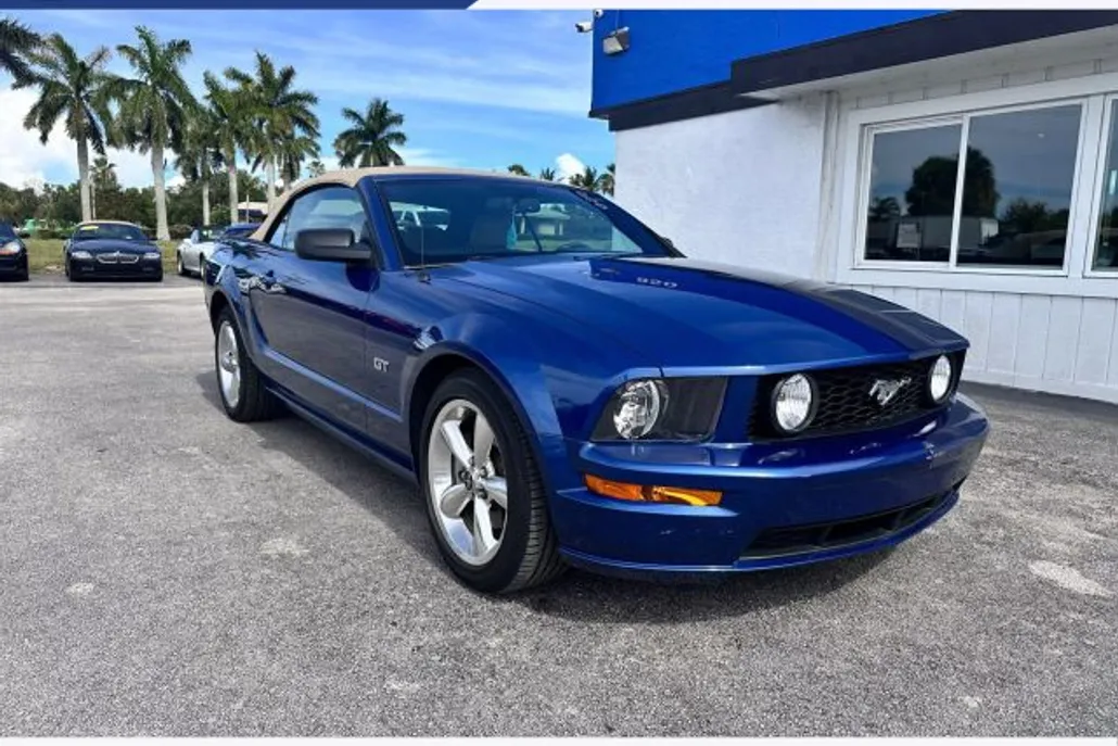 2008 Ford Mustang Convertible GT Premium photo 1