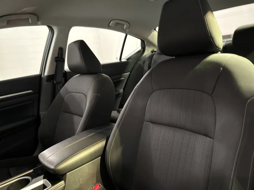 2023 Nissan Altima 2.5 SV photo 1