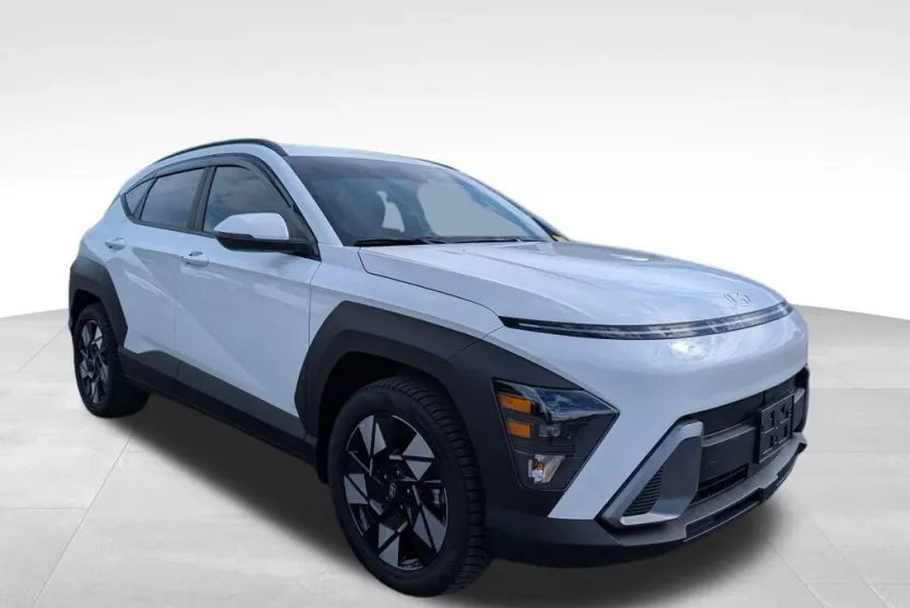 2025 Hyundai Kona SEL photo 1