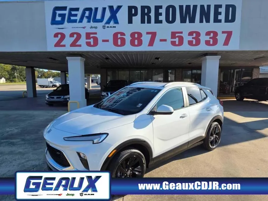 2024 Buick Encore GX Sport Touring photo 1