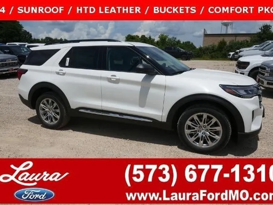 2025 Ford Explorer photo 1