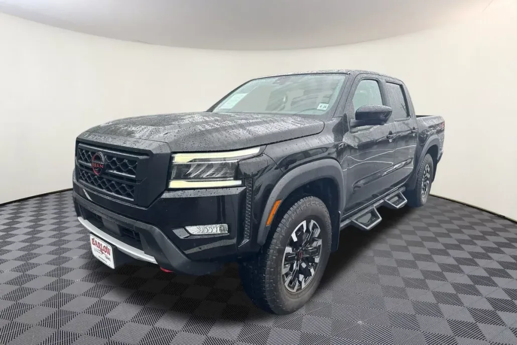2023 Nissan Frontier PRO-4X photo 1
