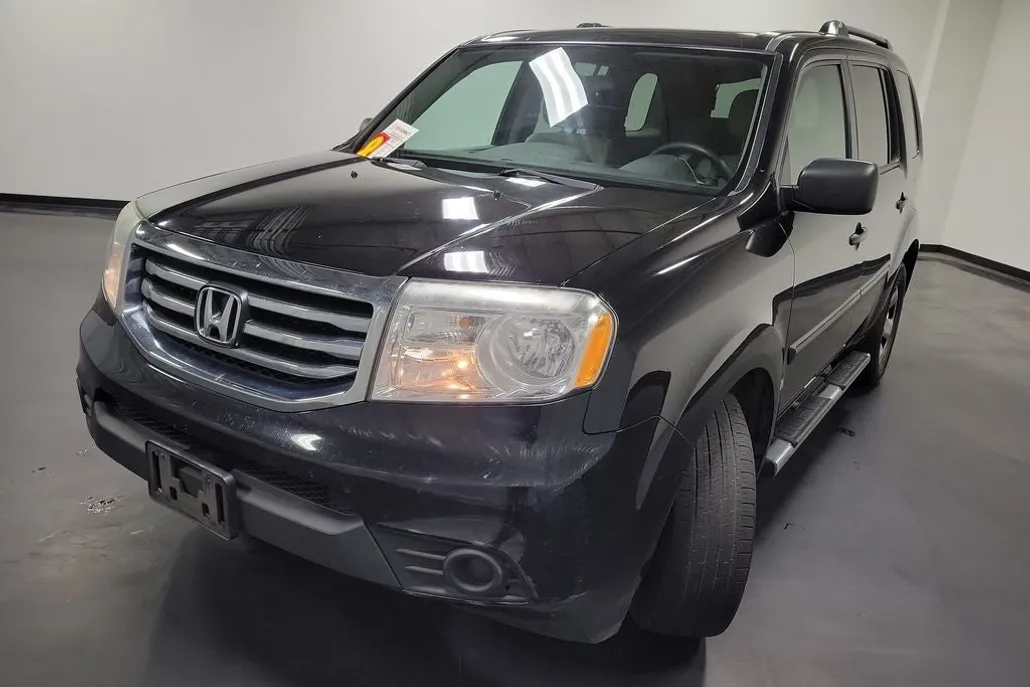 2015 Honda Pilot LX photo 1