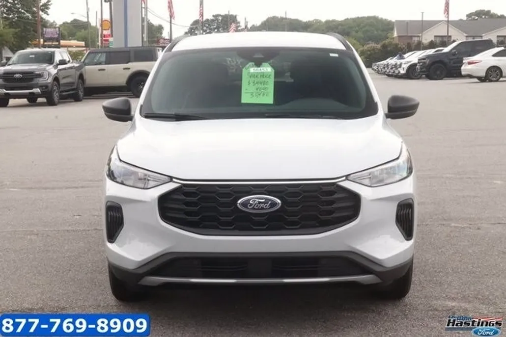 2025 Ford Escape Hybrid ST-Line photo 1