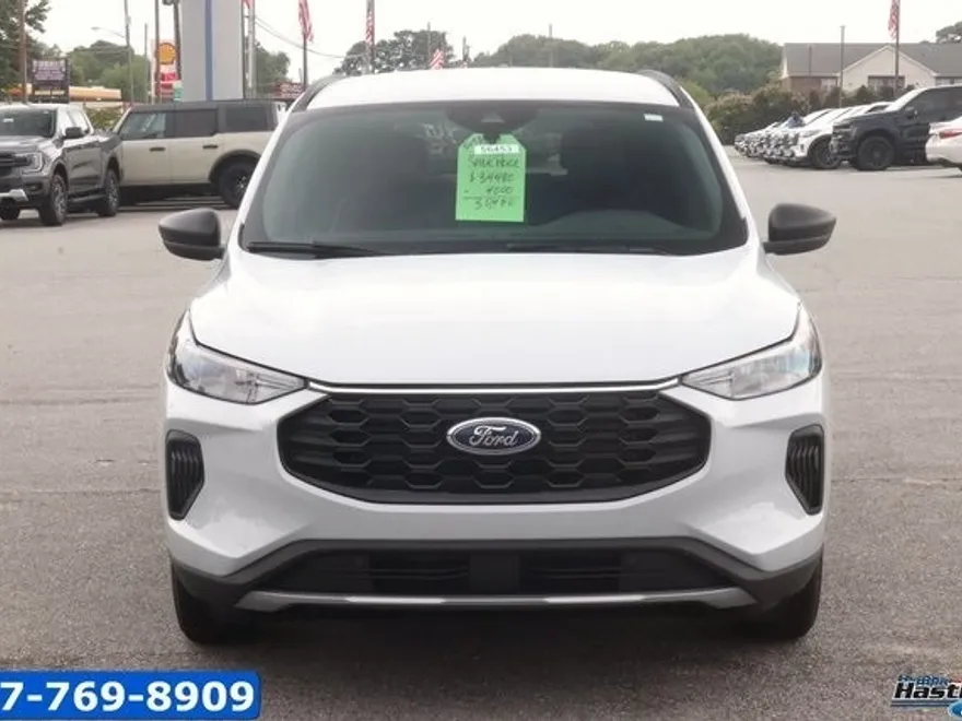 2025 Ford Escape Hybrid ST-Line photo 1