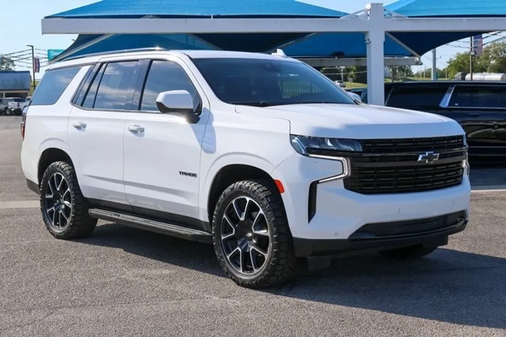 2023 Chevrolet Tahoe RST photo 1