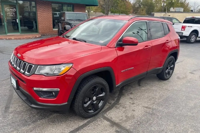 2018 Jeep Compass Latitude photo 1