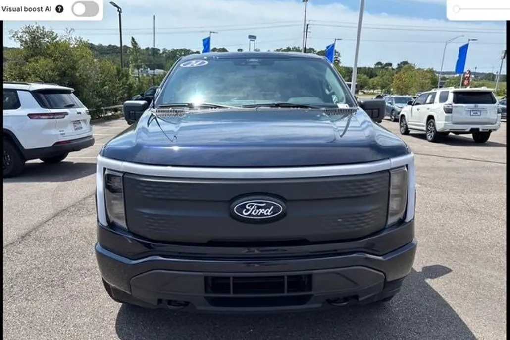 2024 Ford F-150 Lightning XLT photo 1