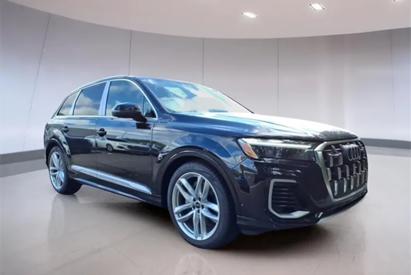 2025 Audi Q7 Premium Plus photo 1