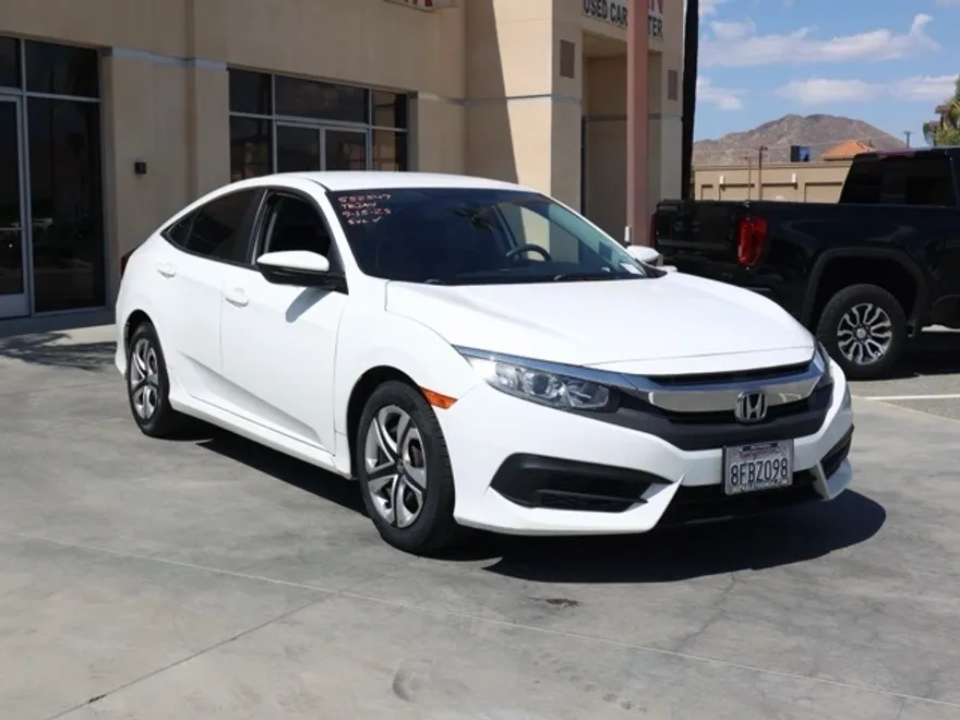 2018 Honda Civic LX photo 1