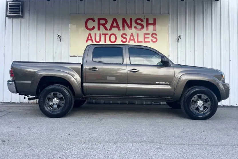 2010 Toyota Tacoma PreRunner V6 photo 1