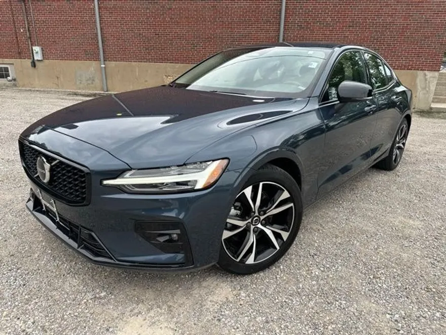 2024 Volvo S60 B5 Core photo 1