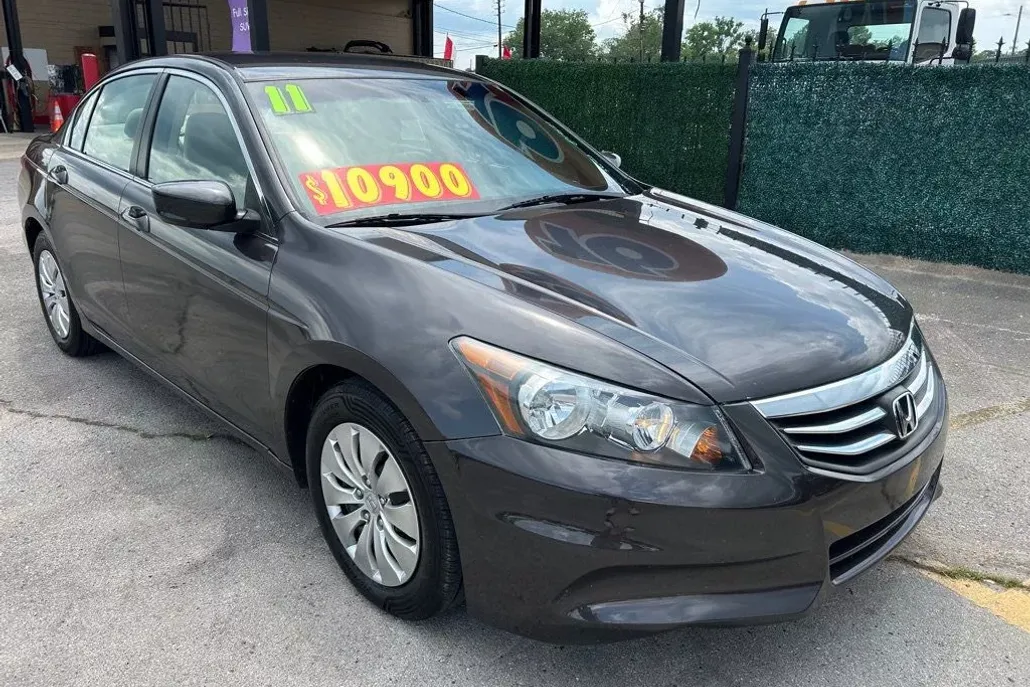 2011 Honda Accord LX photo 1
