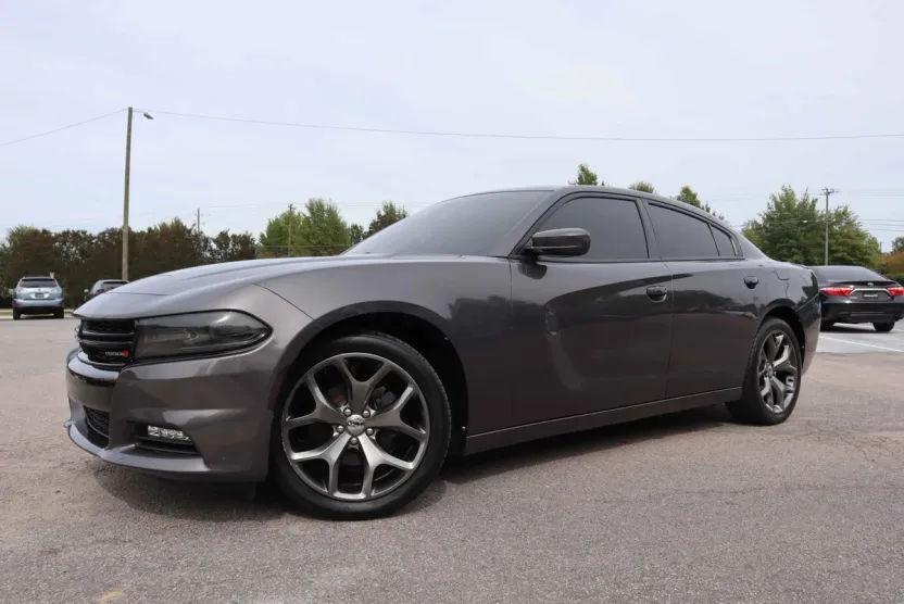 2015 Dodge Charger SXT photo 1