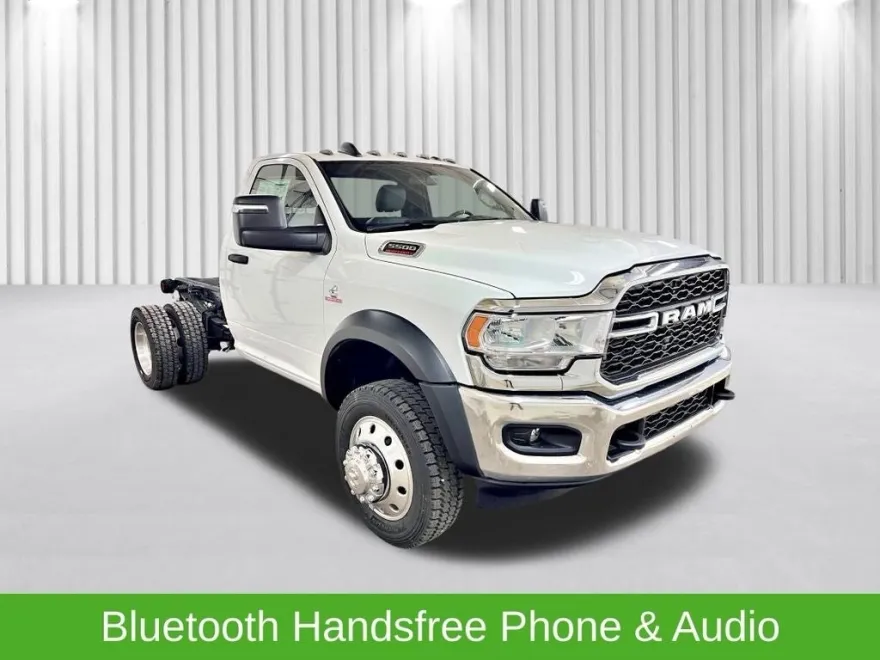 2024 Ram 5500 Tradesman photo 1