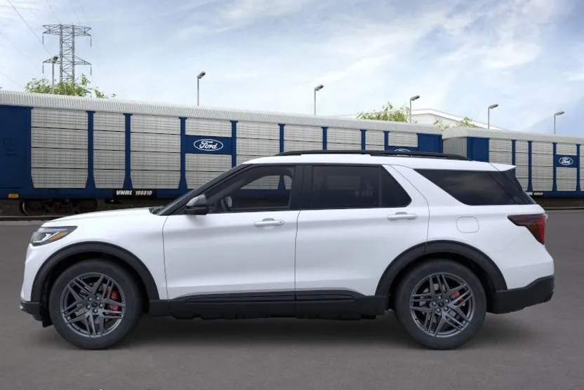 2025 Ford Explorer ST photo 1