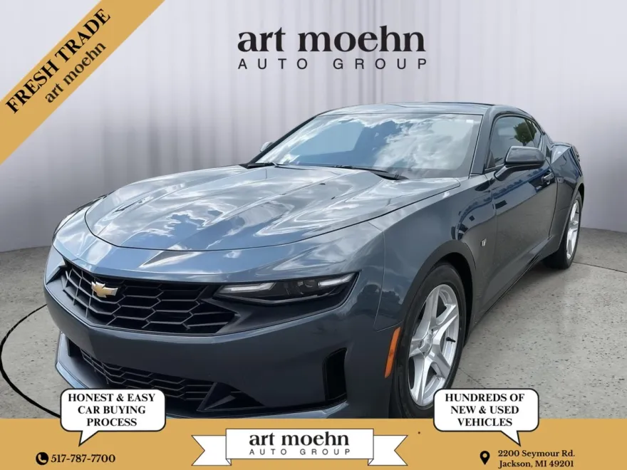 2023 Chevrolet Camaro 1LT photo 1