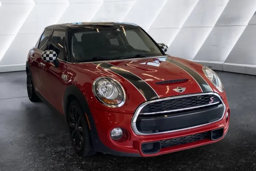 2018 Mini Cooper 4 Door Hardtop Base photo 1