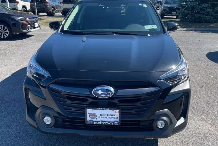 2025 Subaru Outback Premium photo 1