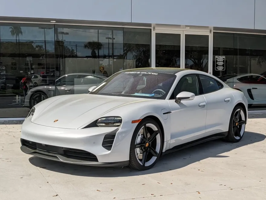 2023 Porsche Taycan GTS photo 1