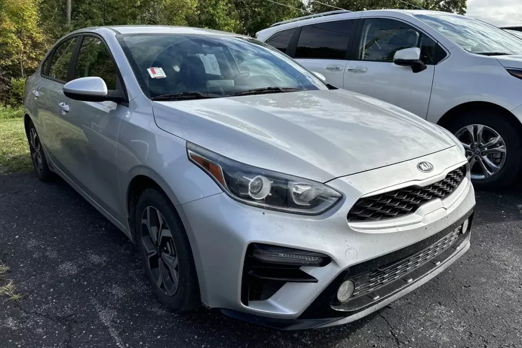 2019 Kia Forte LXS photo 1