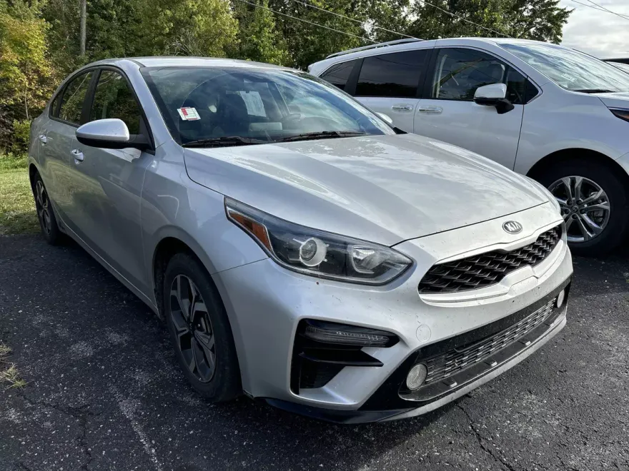 2019 Kia Forte LXS photo 1