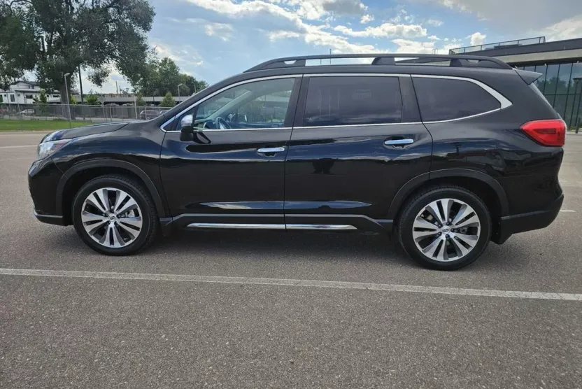 2020 Subaru Ascent Touring photo 1