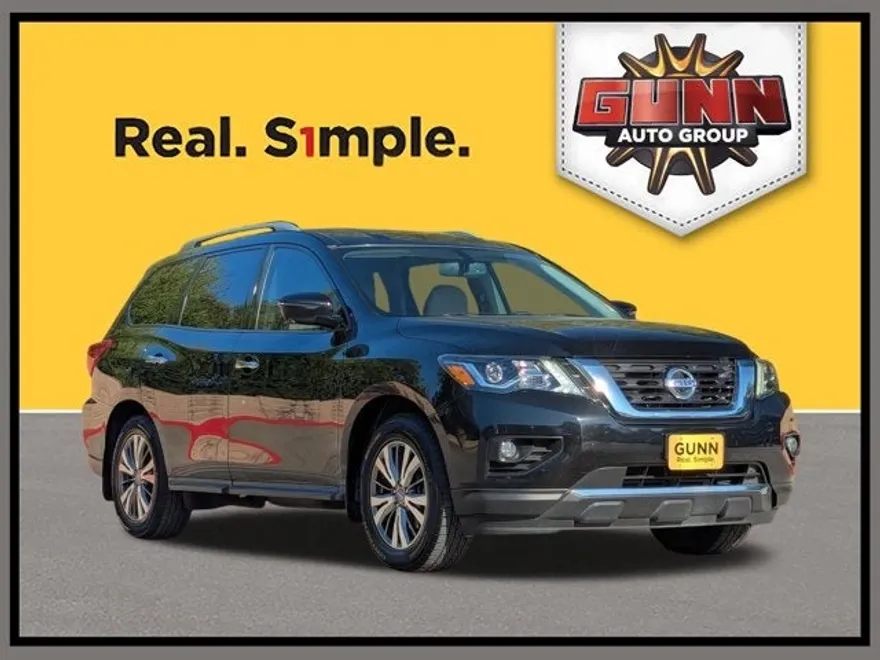 2019 Nissan Pathfinder SL photo 1