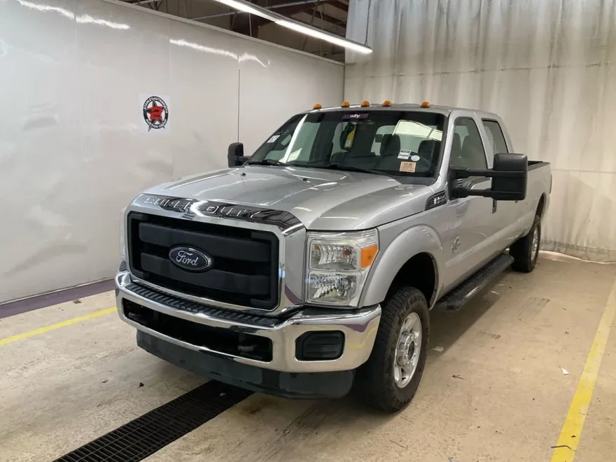 2016 Ford F-350 XLT photo 1