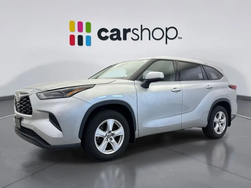 2022 Toyota Highlander L photo 1