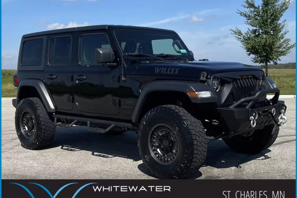 2020 Jeep Wrangler Unlimited Willys photo 1
