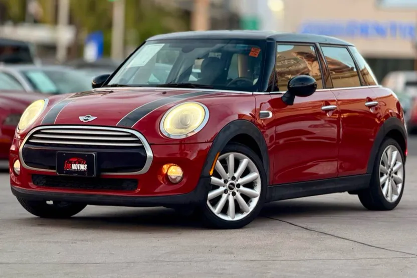 2015 Mini Cooper Hardtop photo 1