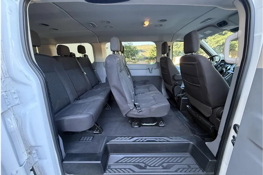 2017 Ford Transit XL Van photo 1