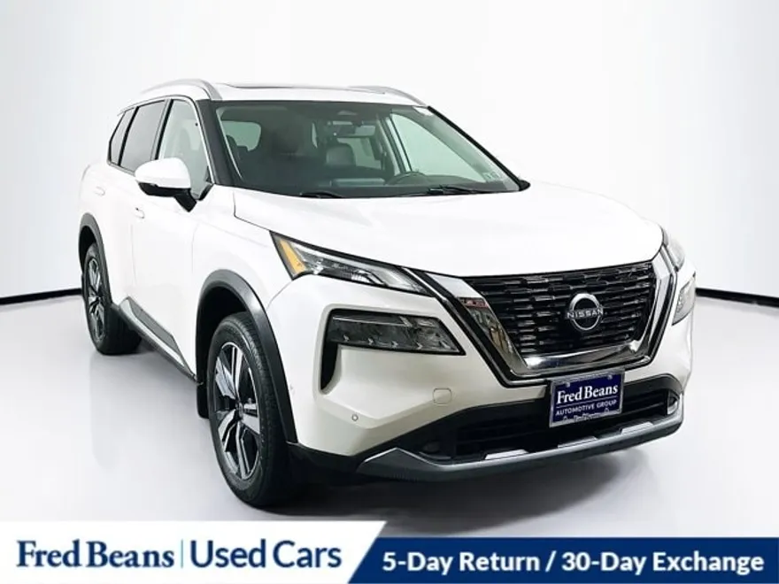 2022 Nissan Rogue SL photo 1