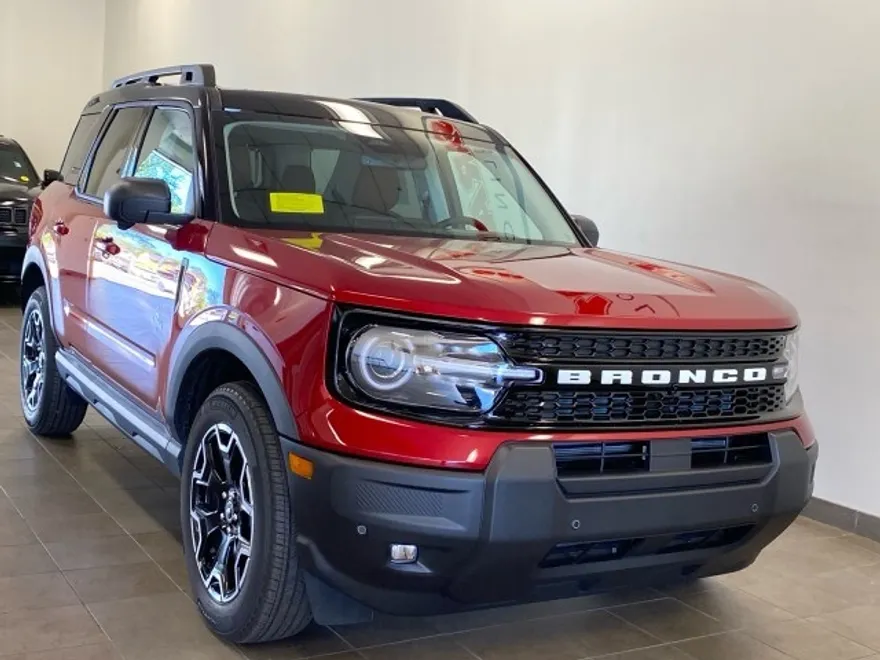 2025 Ford Bronco Sport Outer Banks photo 1