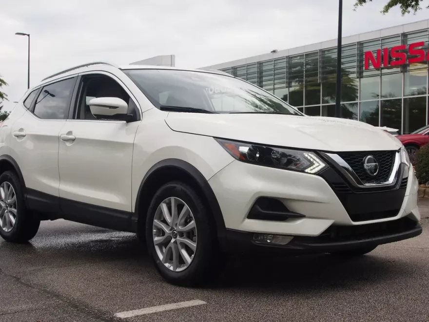 2022 Nissan Rogue Sport SV photo 1