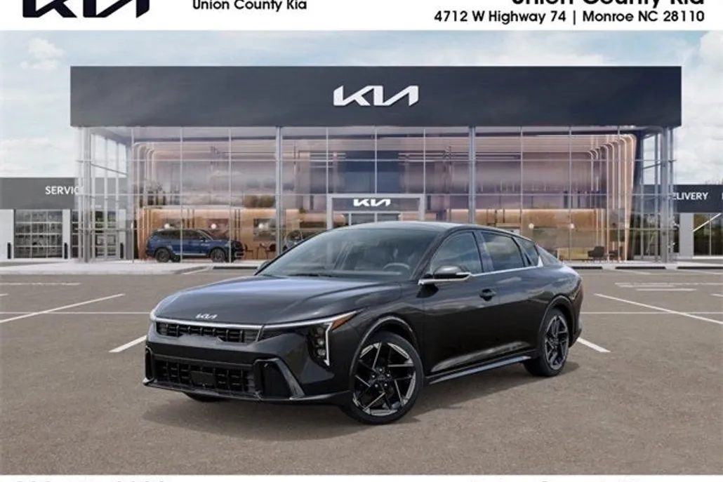 2025 Kia K4 GT-Line photo 1