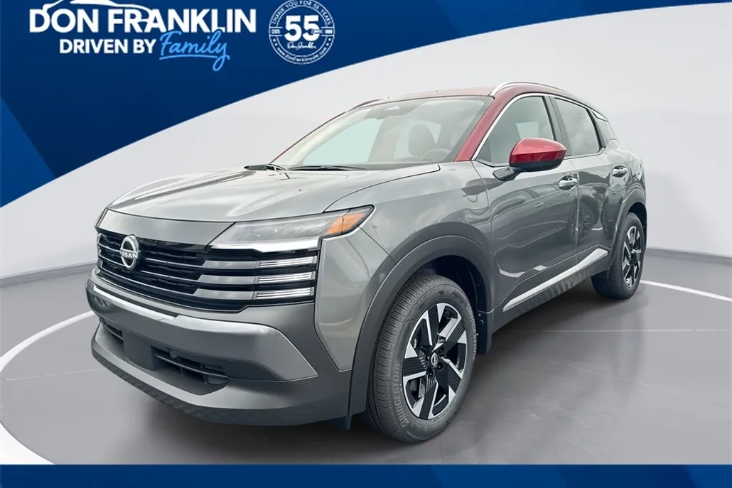 2025 Nissan Kicks SV photo 1
