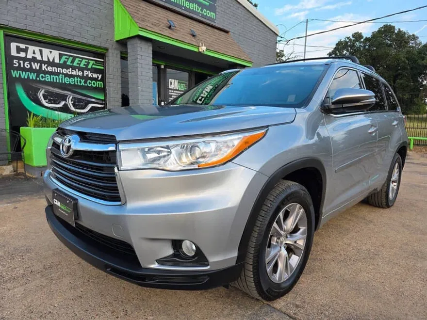 2015 Toyota Highlander XLE photo 1